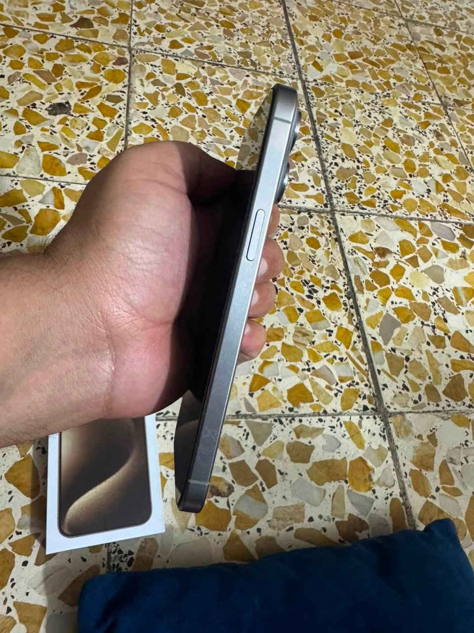 السلام عليكم 15 برو ماكس ذاكره 256 بطاريه 86 كلشي ممبدل بي سعره مليون مكاني الغزاليه ***********
