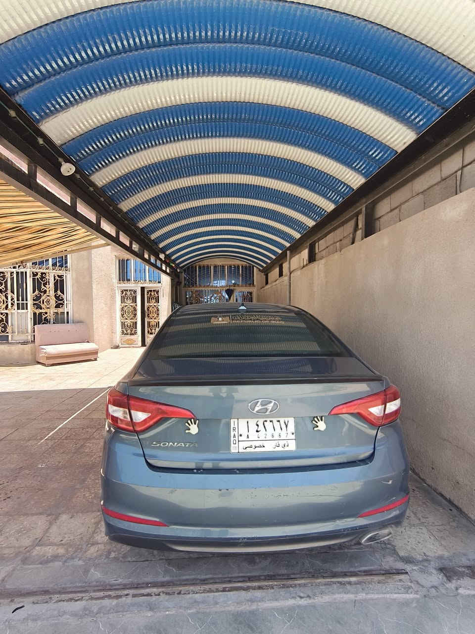 سوناتا مديل ١٥ للبيع وارد أمريكي ضربه بل بنيد خفيفه وضربه بل باب مثل مموضح عدكم صور الحادث عندي سونار موجود مكينتهه 2400 GDI سعر 100 بيهه مجال بسيط الاستفسار على رقم ***********
