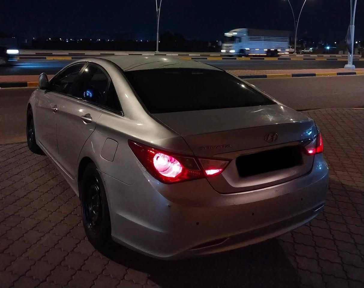 سوناته غاز كصه جنطه متومه طبق الأصل ١٤ جاهزه تبريد ثلج كير محرك كفاله بيع بيع فقط  ما راوس سعرهه ٤٠  خاص مفتوح بصره رقمي ***********
