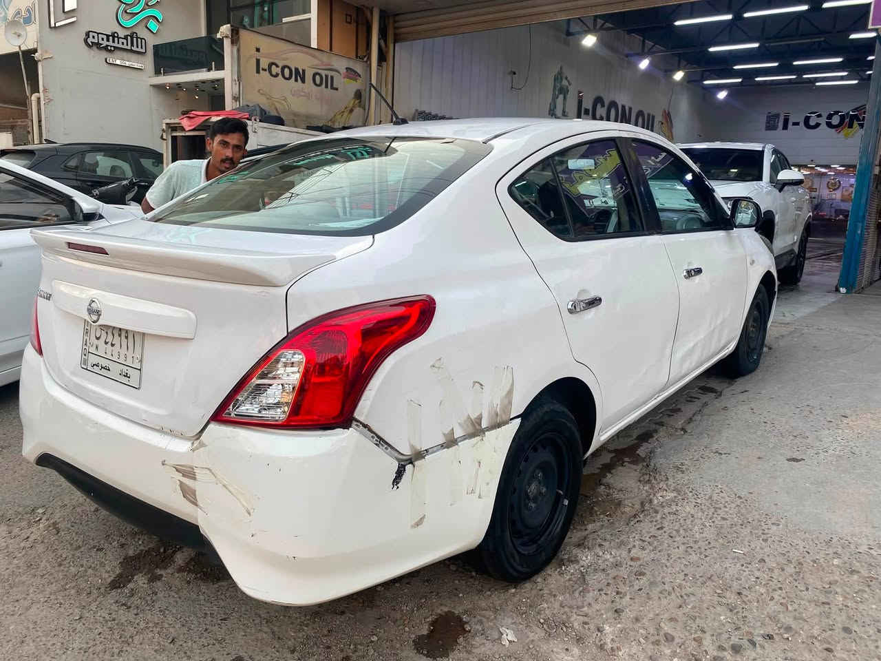 سلام عليكم للبيع نيسان صني موديل 19 بغداد ماشيه 185 الف بيها صبغ جاملخ خلفي اليسار وجاملخ امامي اليسار بارد 
وبابتيت الايمين بارد مكاني الكرخ الاسكان 
***********
