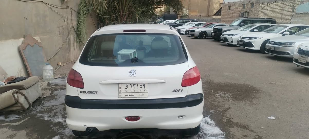 سلام عليكم بيجو فرنسي 2007 سياره خير من الله ما ناقصهه شي ما موكفتني بشارع بس نقصهه تبريد شرط التحويل. مكاني بغداد الكراده السعر 35وبيهه مجال. 
***********
