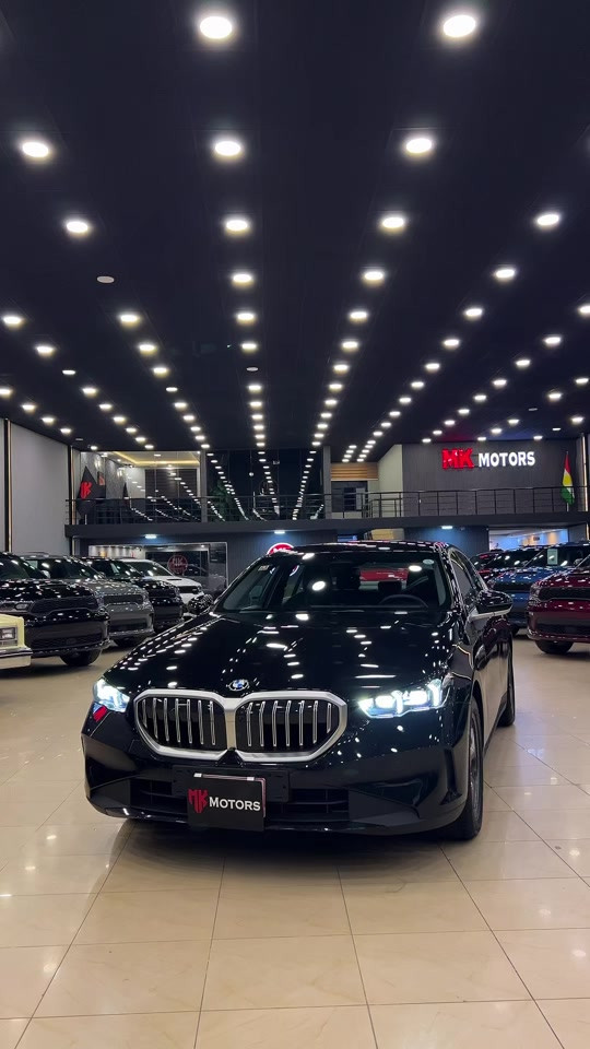 مرحبا بيكم -Welcome-بەخێربێن النوع / BMW الموديل / 520i سنة الصنع /2025 المحرك /V4-2.0L-208hp ناقل الحركة / أوتوماتيك   نوع الوقود / بنزين  عدد الاميال /27000 km  بۆزانیاری زیاتر پەیوەندیمان پێوە بکەن جێگای دل خۆشییە *********** *********** ناونیشان/ Erbil 100m Road opposite Cherry Com - MK motors ‎‏#kurd #kurdistan #cars #bmw #mercedesbenz                        
