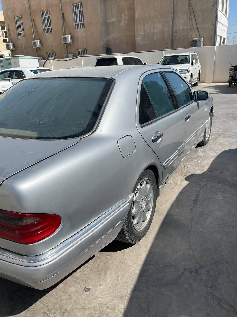 مارسيدس ام عيون موديل 2000رقم انبار مصبوغه عام
المكان الانبار الفلوجة

السعر65

***********

نص مكتوب في الصور:
- التالي التأثيرات الإعدادات