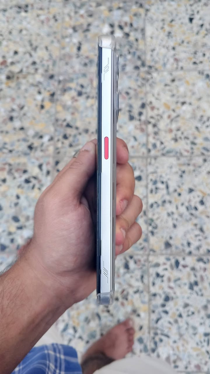 سلام عليكم جهاز قمبله مال الاعاب nubia Neo 3 5G
جهاز نوبيا نيو 5G3 
الجهاز صارله اقل من شهر من اخذته لا مصلح ولا مبدل بي اي شي وين متفحص وياك 
السعر 300 وبي مجال بسيط او مراوس بايفون شعندك دز وتفاصيل
العنوان بغدادحي البتول
 
رقم الهاتف  ***********
