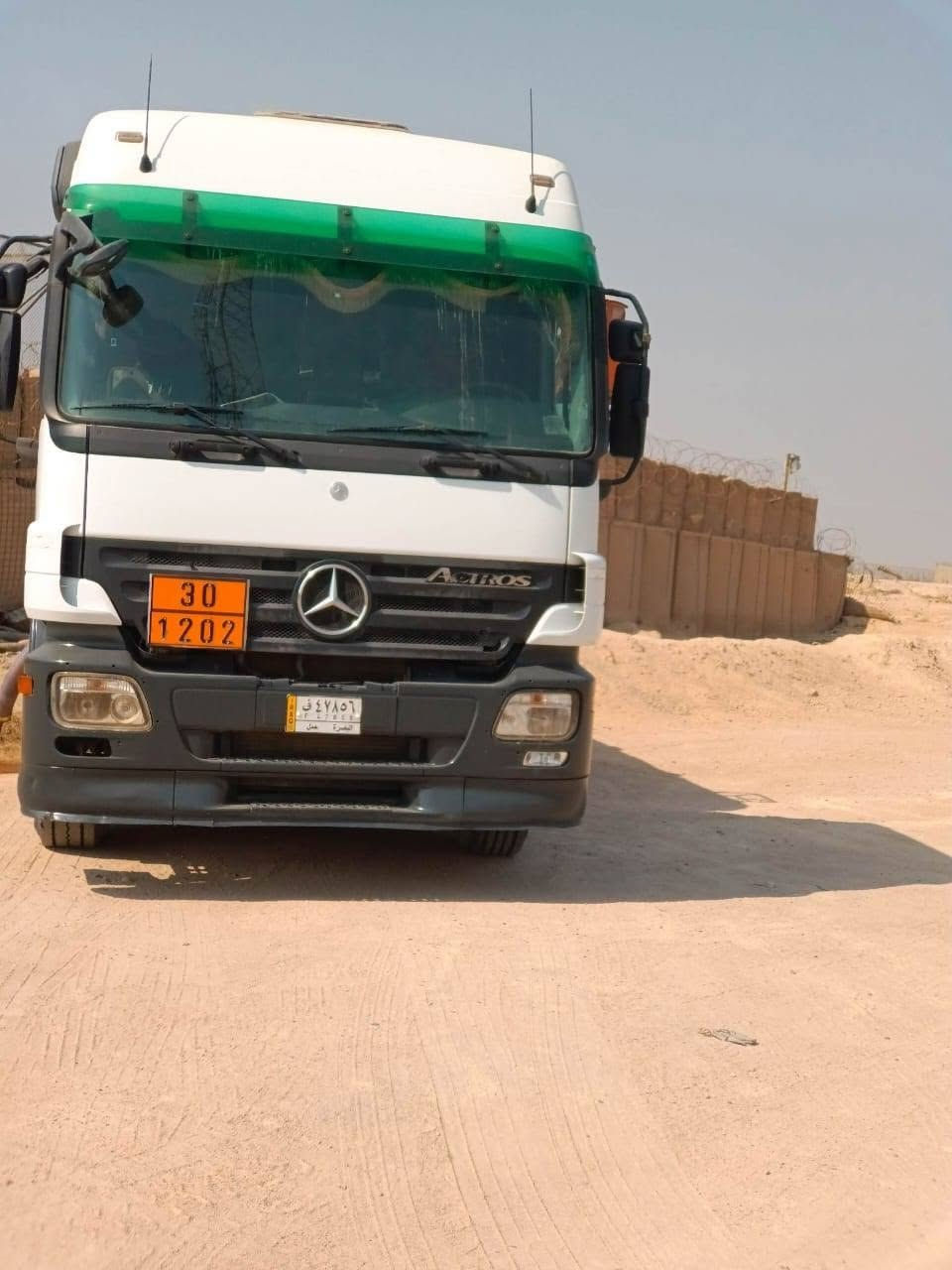 السلام عليكم ورحمة الله وبركاته
🚛 للبيع: مرسيدس كتروز موديل 2007 – حوضية فاكيوم
✅ السيارة نظيفة جداً وما متعوبة.
✅ صارلها 5 سنوات تشتغل ستاندباي، يعني استخدامها قليل جداً.
✅ التانكي جديد ومكفول من أي زرف أو خياس.
✅ السيارة جاهزة للعمل مباشرة، وما تحتاج أي مصروف.
✅ بيها تعديل وترتيب خفيف فقط.
✅ السنوية منتهية، وتحويل الملكية ثاني يوم مباشرة باسم المشتري.
💰 السعر: 4300 دولار، وبيها مجال قليل كلش.
📞 للاستفسار والاتصال أو عبر الواتساب:
***********
