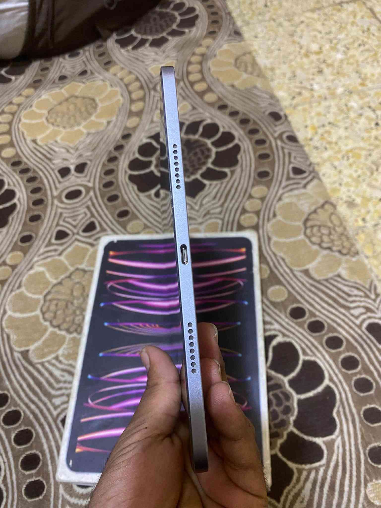 آيباد برو ١١ ام٢ • ١٢٨ • كربلاء