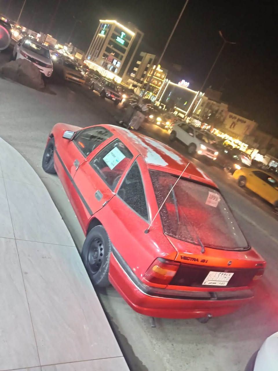 فكترا موديل ٩٣
كوبون موجود 
سنوية منتهية
صبغ بلاد 
بيها ضربه خلفي 
شرط تحويل 
اني مكلف بالنشر 
رقم صاحب سيارة ***********
