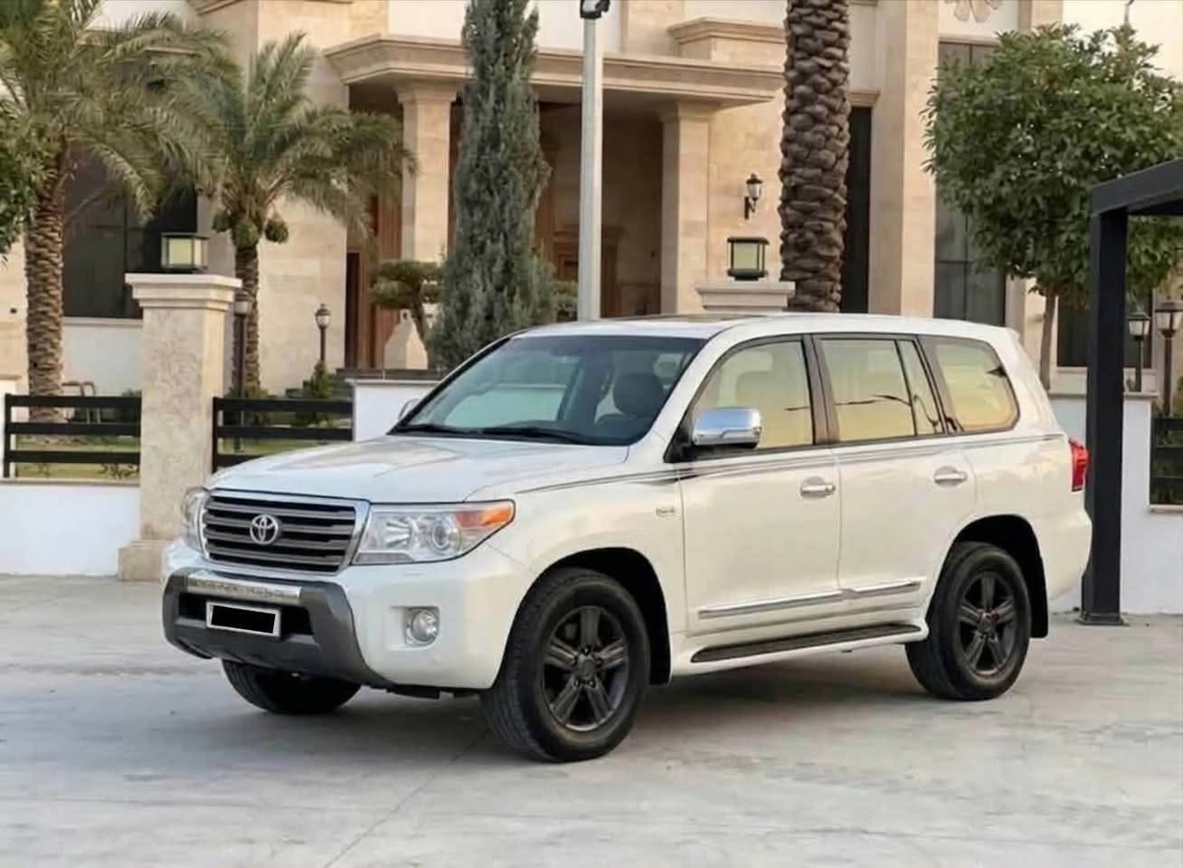 سلام‌علیکم ورحمةالله

لاندکروزر ۲۰۱۰ 
موا‌صفات في اكس ار VXR موا‌صفات لکزس

محرک ٨ سلندر

فول فول موا‌صفات کامل

سياره نضيفه جدا جاهزە رقم‌اربیل باسمی
 گیرمحرک تحویل کلشیء بشرط
مکان اربیل

مكلف بالنشڕ
رجائە للاستفسار اتصل برقم صاحب سياره
***********
هاتف فايبر واتساب
