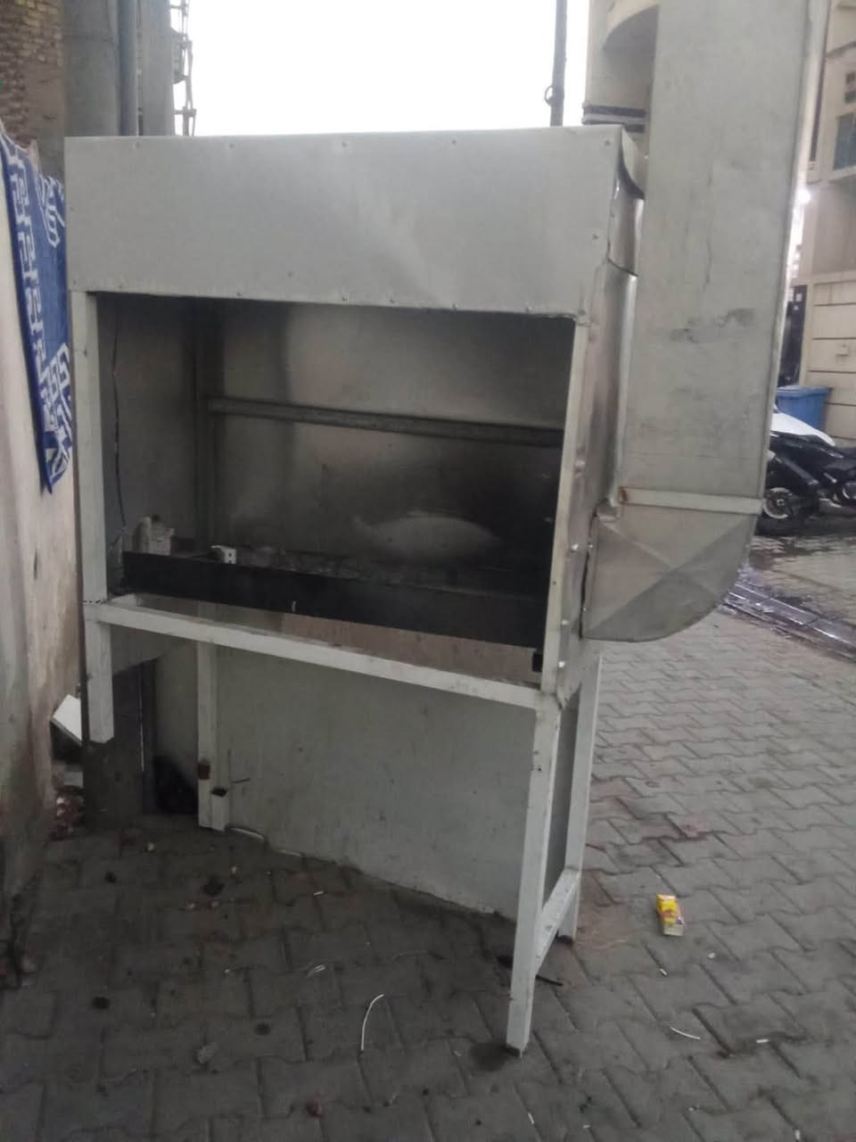 غراض مطعم للبيع عنواني بغداد
***********
