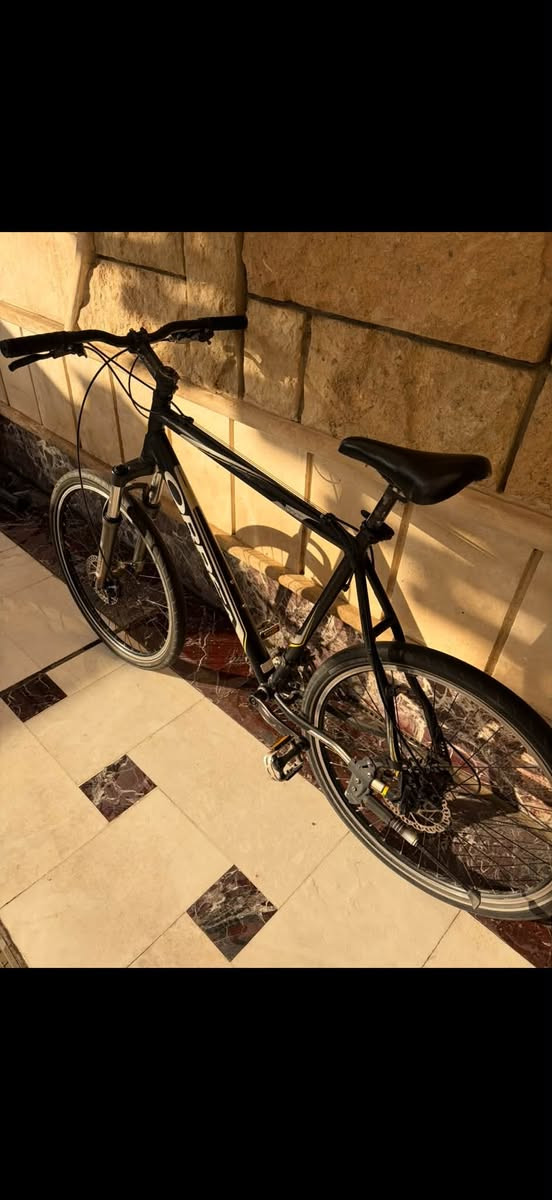 السلام عليكم
للبيع ORBEA🌟
حجم الفريم XL
حجم التاير 26 
دبل امامي SR SUNTOUR 
سستم اسيرا 8x3

السعر 225 الف🌟
للتواصل/***********☎️
مكاني بغداد زيونة 710📍
متوفر توصيل جميع انحاء العراق🚚
