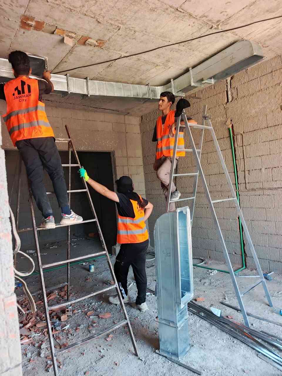 ❄️ تبريد مثالي يبدأ من تنفيذ احترافي ❄️

نقدم لكم خدمات تنفيذ الدكتات والتبريد المركزي للمنازل والمحلات التجارية والمكاتب بأعلى مستويات الجودة والدقة.

🔹 تصميم وتنفيذ جميع أنواع الدكتات
🔹 تركيب وصيانة أنظمة التبريد المركزي
🔹 إشراف مباشر من مهندسين اختصاص
🔹 كادر فني محترف وذو خبرة
🔹 استخدام مواد عالية الجودة
🔹 الالتزام بالمواصفات الفنية ومواعيد الإنجاز
🔹 أسعار مدروسة ومنافسة

نضع خبرتنا بين أيديكم لنوفر حلول تبريد عملية وعصرية تضمن الراحة والكفاءة في جميع المشاريع.

للاستفسار والحجز:
📞 ***********
📩 التواصل عبر الرسائل الخاصة

راحة المكان تبدأ من جودة التبريد والتنفيذ المتقن.
