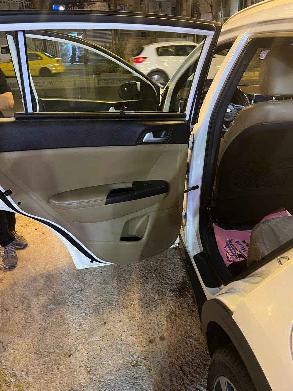 السلام عليكم..
للبيع.. كيا سبورتج خليجي موديل ٢٠١٩ مكفولة من الحادث ماعدا صبغ في البنيد أثر شخوط لغد وشاصي وكير ومحرك وتبريد وكهربائيات مكفول والسونار مرفق بالمنشور
رقم بغداد دولي
محرك ٢٠٠٠ 
بانوراما
DRIVE MOODثلاثة أنظمة
مري شفط 
حساسات أمامية وخلفية 
تبريد قطعتين 
تحكمات أستيرن جهتين 
السعر ١٨٥ وبيها مجال بسيط 
موبايل ***********
