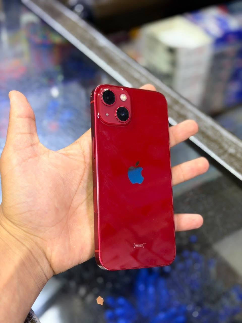 ايفون 13 عادي للبيع
الـون مـارونـي ❤️ 
البـطاريـه 100 🔋 
النـضافـه 90% 💥 
ذاكـره 128 💥 
تـك سيـم 💥 
كامـره فـول 💥 
مبدل بطاريه وشاشه 💥
السعر 290 وبي مجال 💐
تواصل *********** واتساب
