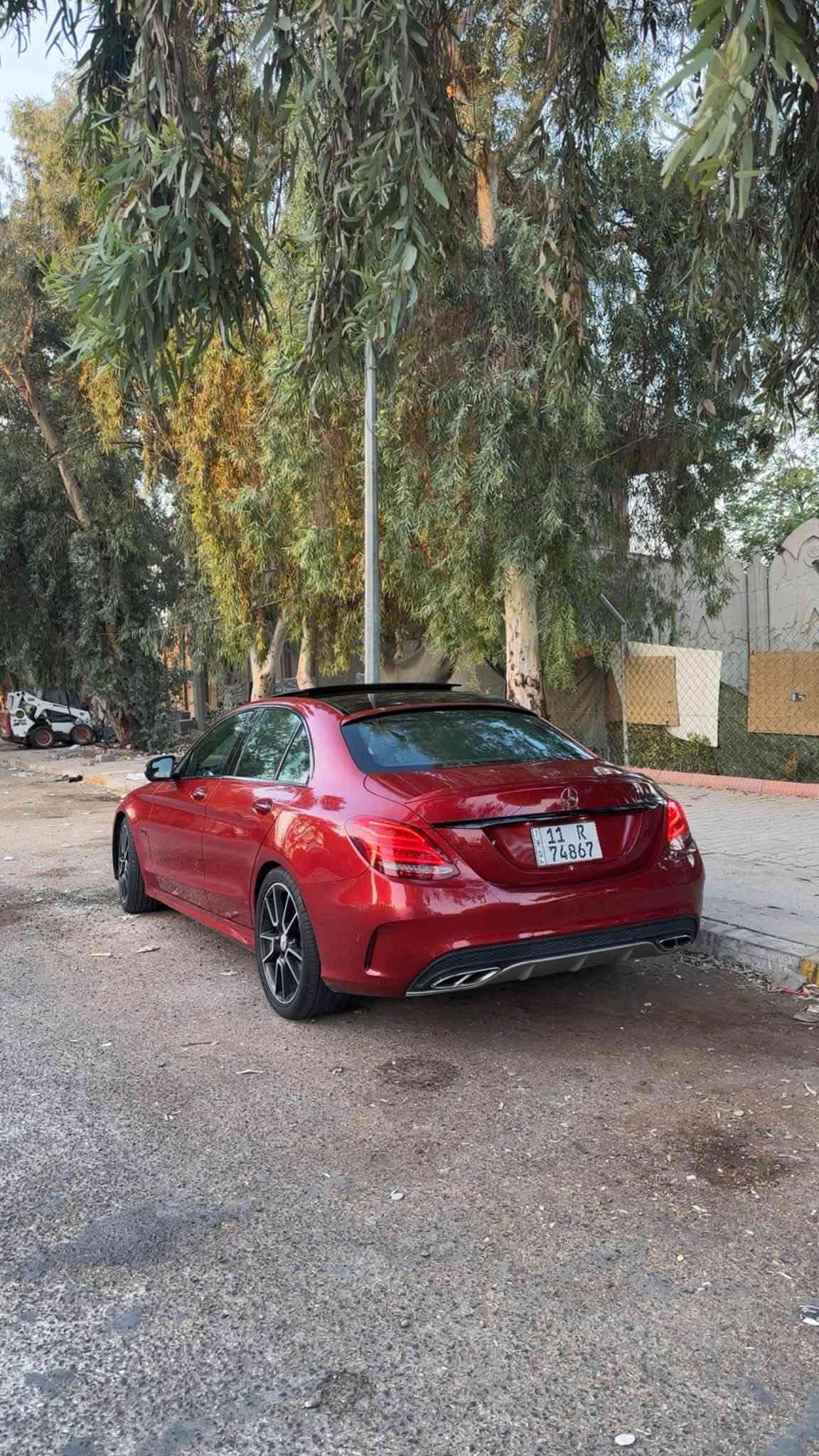 ---
مرسيدس C43 AMG خليجي 2016 - احمر ملكي

السلام عليكم
مرسيدس C43 AMG خليجي وكالة فول 1/1 مو وارد امريكي
موديل 2016
اللون الاحمر الملكي Hyacinth Red اندر لون
الداخل اسود جلد بحزام احمر AMG Performance + كاربون فايبر اصلي
رقم بغداد 11 R 74867 تحويل مباشر بأسمي

حالة البودي: قطعة وحدة مضروبة ومعدلة نفسها بارد بدون صبغ - باقي السيارة بلاد

المواصفات الفول:
بانوراما + ستارة خلفية كهرباء
رادار + نقطة عمياء + تحديد مسار
كامرة خلفية + حساسات 360
ويل AMG 19 بلاك دايموند
لايت زنون + LED نهاري
دخول ذكي 4 ابواب + بصمة
صندوق شفط + صندوق يفتح بالرجل (داتشو)
كراسي ميموري + تدفئة + تبريد
ستيرن AMG تدفئة + شفتات
كاربون فايبر + سبورت اكزوست + 4 وضعيات قيادة + لانش كونترول

السيارة نظافة 95% ومصروف ماكو

السعر: 245 ورقة وبيها مجال بسيط للشراي الجاد

المكان: بغداد
للتواصل: [***********
