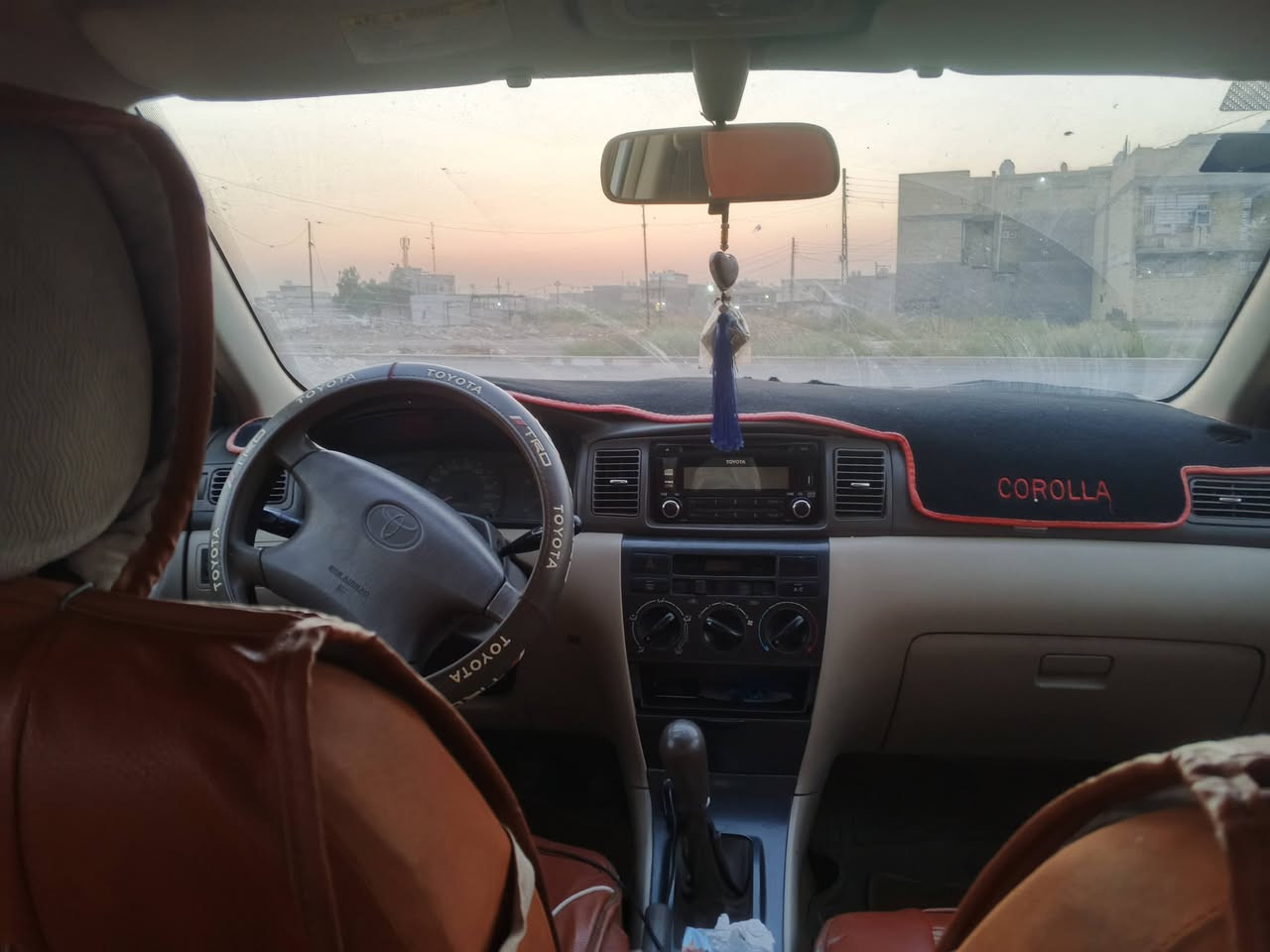 السلام عليكم كورلا بيكاتجو 2006بسمي شرط التحويل
سياره خليجي مكفول من الضربه والصبغ رقم صلاح الدين 
كير مكينه تبريد وتبريد الكورلا معرف كلش بارد 
مكفوله من الضربه والصبغ 
السياره جديده بيها جراد 
المكان بغداد
كير عادي مكينه 1600
 سياره اعتماديه وكلش ناعمه وبلعافيه عل ياخذها
السعر 70 وبيها مجال
هزه جديده ورقم جديد والسنويه جديده 
الاتصال عل الرقم ***********
