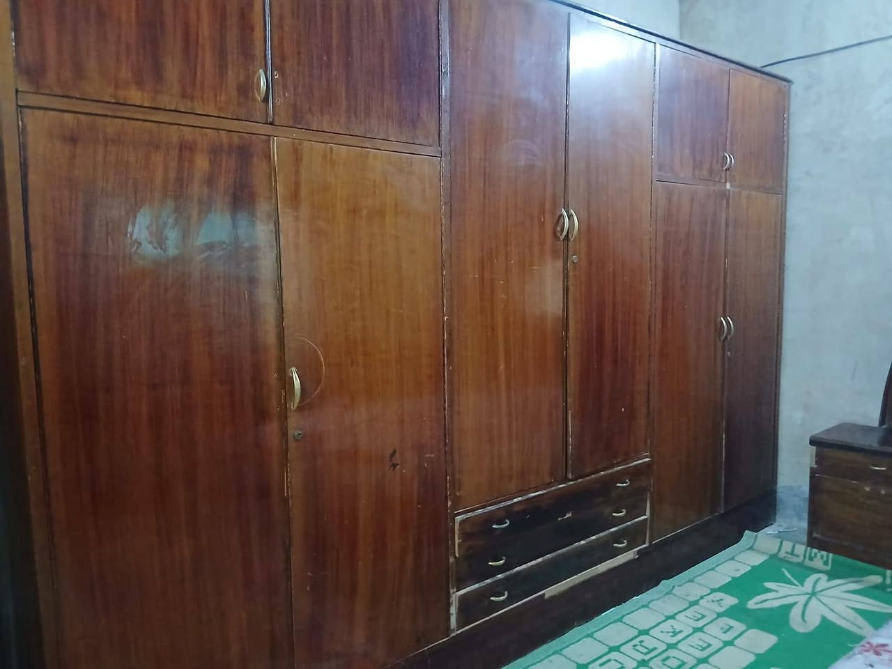 غرفه نوم عراقيه لبيع بسعر 450 وبيهه مجال عنواني بغداد ***********

