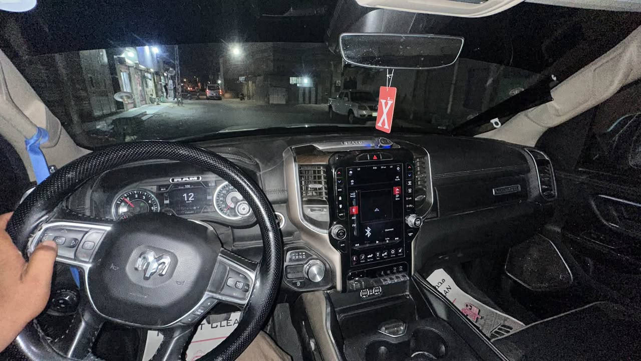 رام لارامي للبيع
فقط جاملغ  ايمن بدون صبغ بدون ايرباك بدون
لغد بدون شاصي

***********
310$

المحرك 5700 تنفس طبيعي 8 سلندر هيمي
بجم امامي زينون بلادي عالي ناصي
نقاط عمياء بالمراية

ترحيب ذكي
بكلايت LED بلادي

شاشه كبيره ( تيسلا) للتحكم بوضعية السياره 

بانوراما

هاند بريدك  بصمه
جامله خلفيه كهرباء
مرئات جانبيه كهرباء
بصمة تشغيل ودخول ذكي
تشغيل عن بعد
باب البدي كهرباء او يدوي حسب الرغبه

مقاعد تدفئه وتبريد
مقاعد كهرباء
منافذ USB امامي خلفي
ليد نهاري 
المرئات الجانبيه طي
داخل جلد
اشاير بالمرري

بجم زينون بلادي+ بكلايت LED
المرئات الوسطيه كهرباء ( تعتيم) 

الإضافات 
سابيدر خلفي
سبيرات 
غطاء بنيد سلايد 

منظمة غاز 140 لترا ايطالية 
دوسات جانبية 

ترفيع 2 انج

