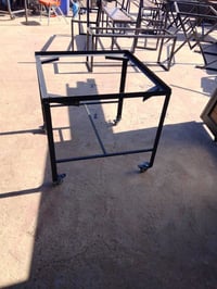 نشتغل قواعد مبردات على حسب طلب  رقم : 07730078242