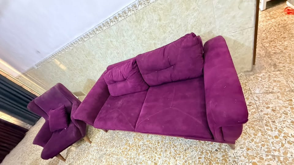 تخم شغل عراقي كلش نضيف 
ويا بردة ٣ طبقات  للبيع السعر سوة ٤٠٠ الف  
تواصل وية هذة الرقم واتس اب ***********
