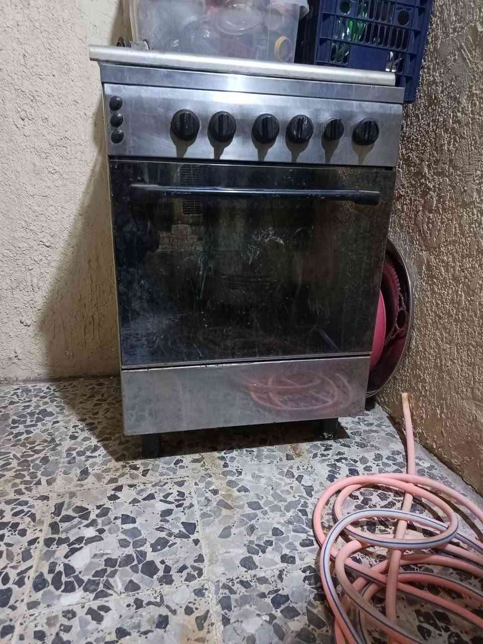 طباخ البيع نضيف سعر 80
مكان بغداد مدينة الصدر ***********
