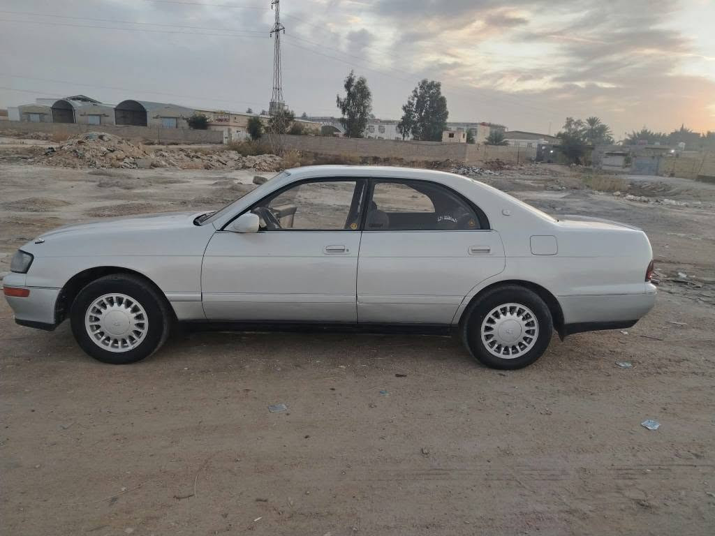 السلام عليكم
تويوتا كراون بطة موديل 2000
رقم انكليزي هزه جديدة
عندي وكالة عامة ام الباركود شرط المداور
السيارة معمرة ستوها
كير ومكينه مكفولات تبريد ما يشتغل
مكان السيارة بالنجف في الكوفة سعرها 38
*********** النجف, العراق

