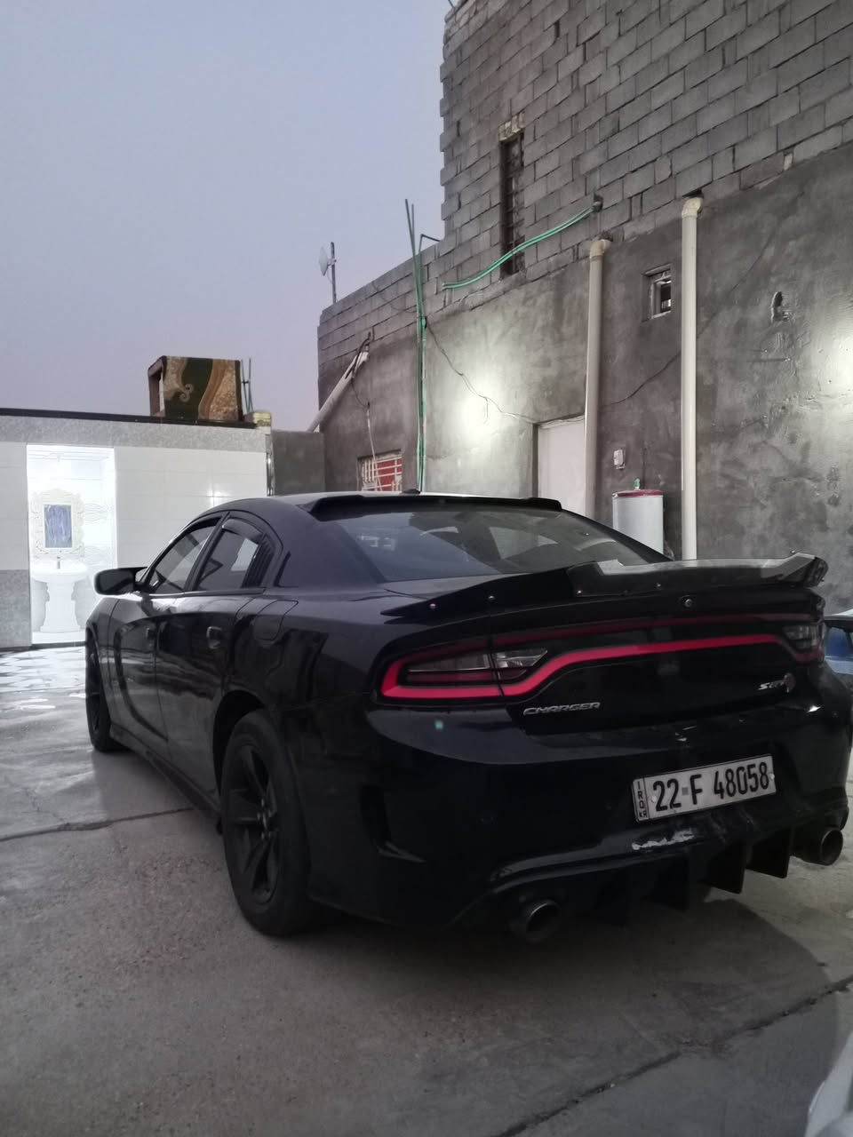 لللبيع جارجر 2016 اصل ارقم دولي اربيل السعر 160 بيها مجال جاهزه قبل سبوع حداده عامه مكينه 6سلندر حادثهه جامغ وبنيد بيهه بارد قليل عوزهه بوليش ***********
