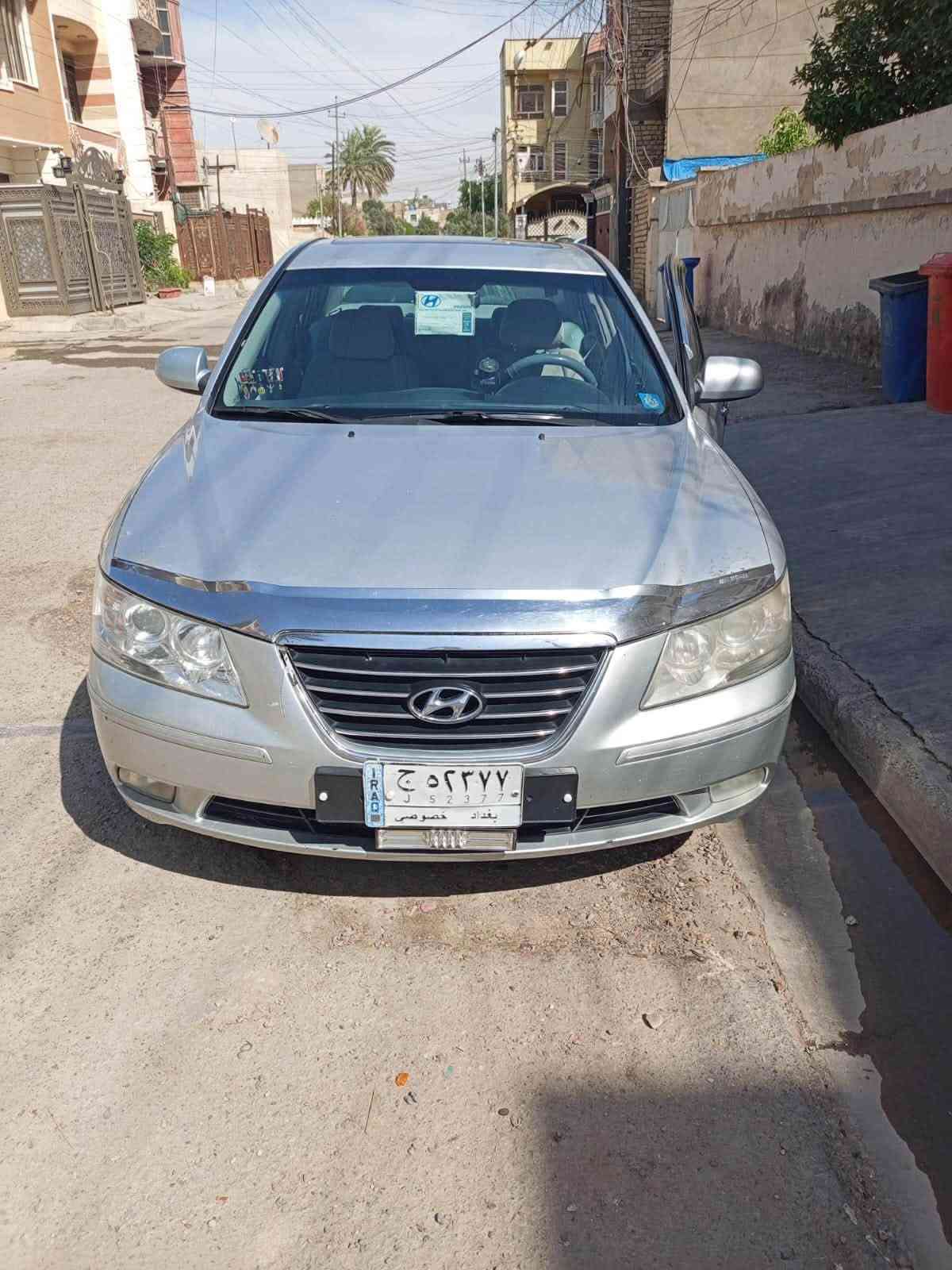 سلام عليكم موديل 2007محدث بجم 2009كير مكينه مكفولات مكينه 6سلندر تخم تاير جديدتبريد ثلج هسه منضومه كامله جديده شادهه بسمي رقم بغداد صدر امامي وا خلفي جديد مكاني بغداد بيه تلاث قطع كلير بدون معجون السعر 85وبيه مجال ***********
