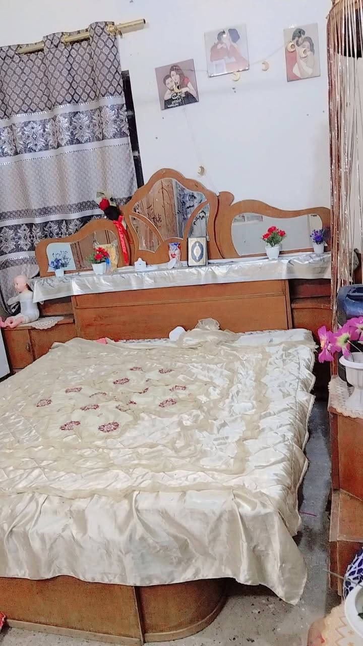 للبيع سعرها أربعمية خمسين بيها مجال نظيفة تواصل واتساب ***********
