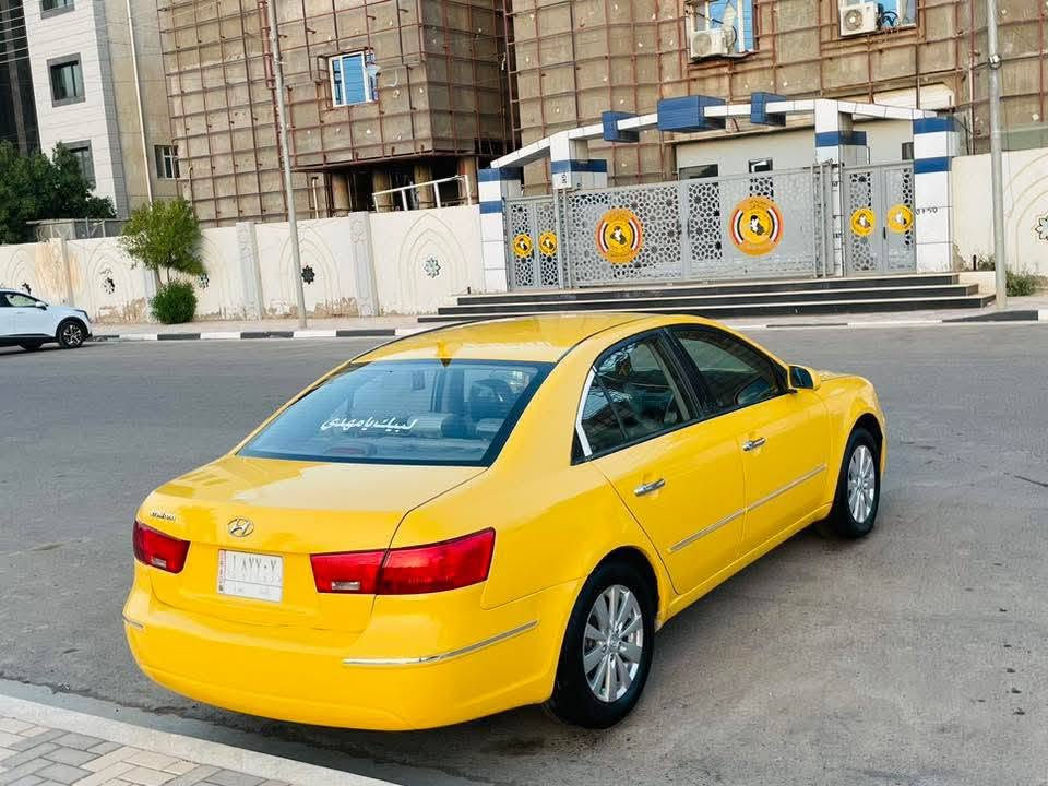 سلام عليكم 
سوناتا موديل 2010 مكينه وكير خير من الله تبريد توني مبدل منضومه مكينه 2400دوش المرغوب سياره كبل للشارع سياره جاهزه من كلشي حداديه جديده وره وكدام حادثه باب السايق تبديل الباقي ليبل واحد ترهم مراوس ب اوبتما موديل 2012او 2013 السعر 105وبيها مجال 
***********
