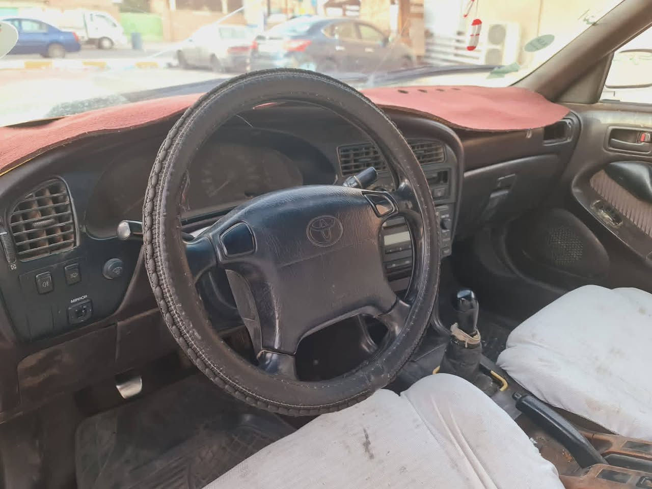 🚘 للبيع كامري 1992 🚘
▪️ اللون: أبيض ▪️ المحرك: 2200 (أبو الجف المرغوب) جديد شرط  ▪️ التبريد: ثلج  ▪️ يوجد قطعة صغيرة معجون بونيد ▪️ جامرلغ ▪️ الصبغ حزام للجمالية فقط
📌 رقم كركوك - مشروع وطني 📌 بطاقة بنزين موجودة 📌 صاحبها الشرعي موجود سنوية لل28 
📞 ***********
