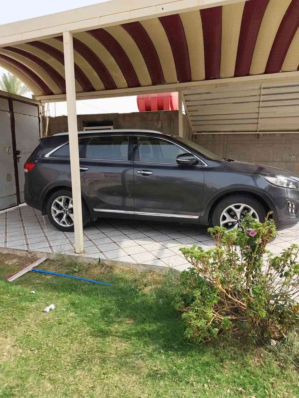 السلام عليكم سورنتو ٢٠١٦وارد كوري السياره مطببها من كوريا الشمالية على أيدي مال جناي تجي طابق المنفيس والسنويه السياره بأسمي شخصيأ مكفوله كفاله عامه ماعدا شبر بلبنيد كير مكينه حداديه تخم تاير كلها شركه تبريد ثلج مكينه شرط سبانه مامفتره عليه كشنات جلد كامرات محيطيه حساسات اشاير بلمري كشنات  تدفئه تبريد مقاعد كهربائية محرك كاز سوبر السياره جديدة كلش احلى من الصور السعر ١٦٥وبيها مجال العنوان الديوانية للأستفسار  ***********/***********
