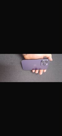شباب جهاز ١٤ برو جهاز لون بنفسجي مبدل بطاريه وشاشه جهاز قطعه نضيفه متت...