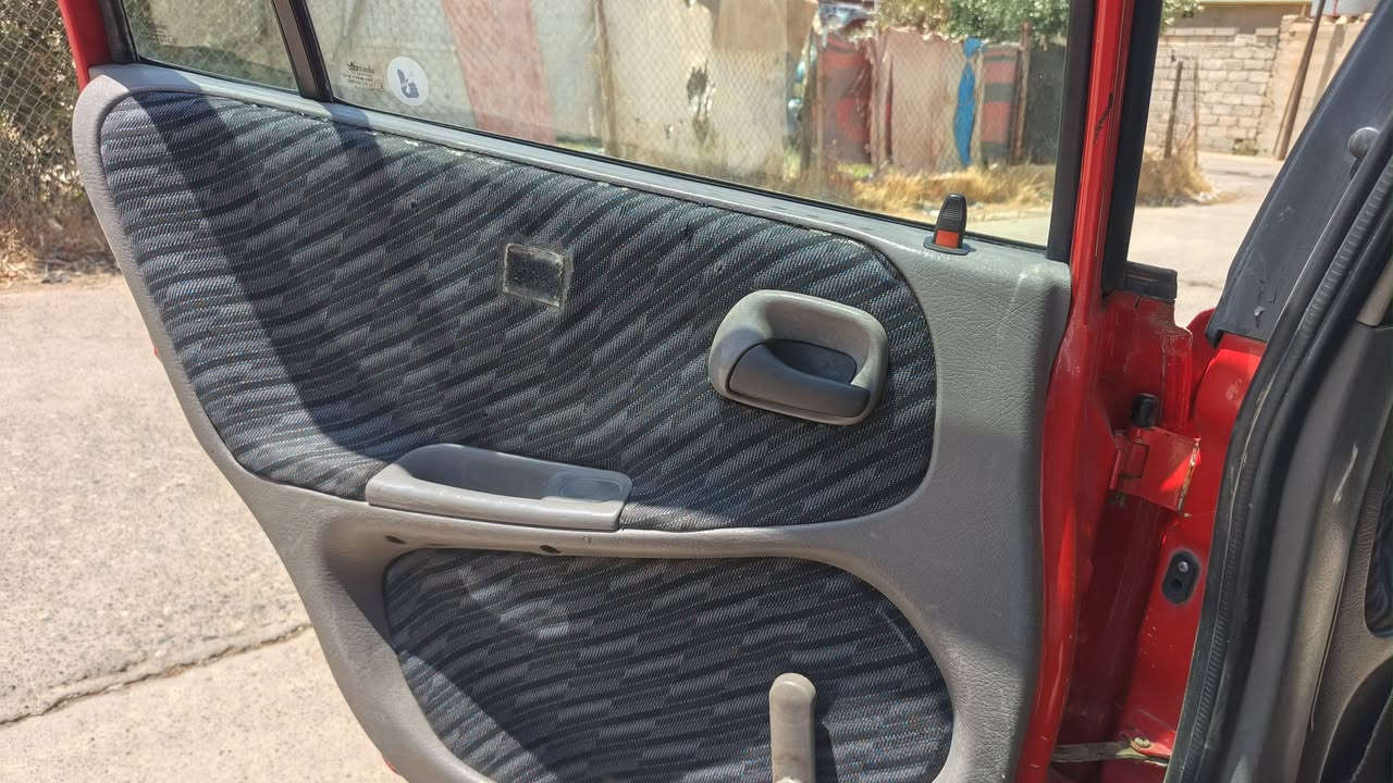 للبيع استرا حجم 20 رقم بغداد ***********
