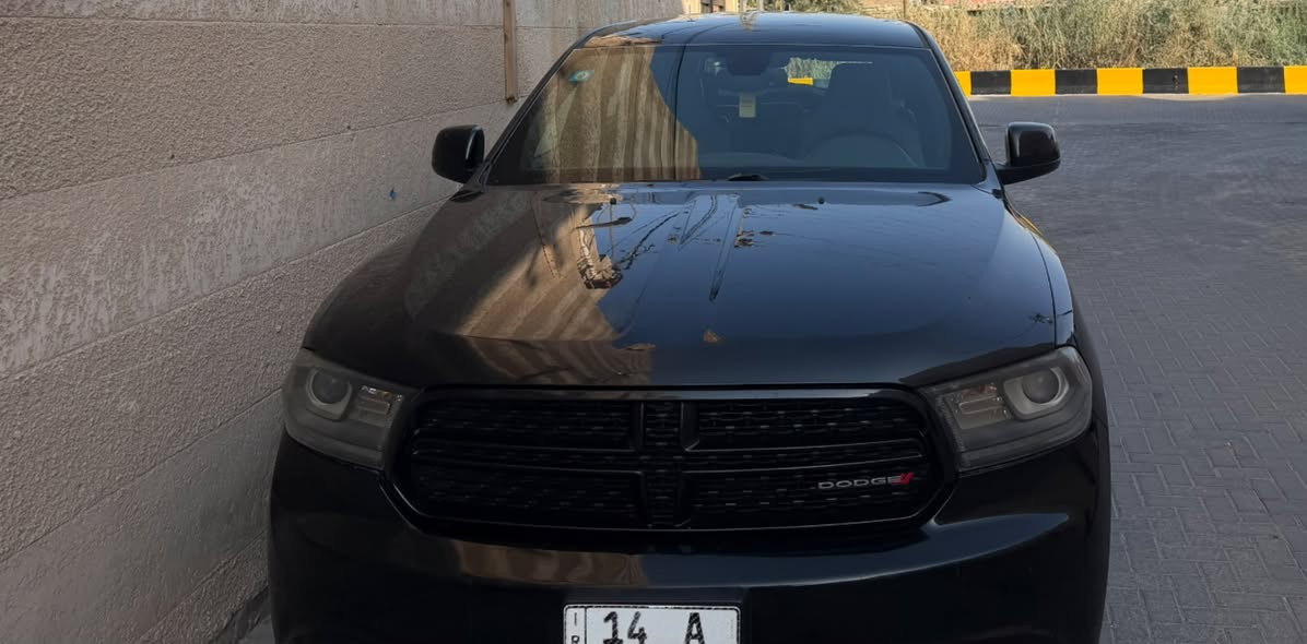 السلام عليكم للبيع 
دورنكو اصل ١٨دخول24
حادثها بيبان عدد٢ وبيها طختين بالجالملغ الخلفي ضالات ع وضعهن وكما هيه موضحه بالصوره 
رقم إنكليزي الجديد شرط تحويل 
ن نقصها حداده سدر والتبريد فابريته فقط 
مكان السياره بصره بصره 
السعر ١٨٠
اتصال فقط ***********
