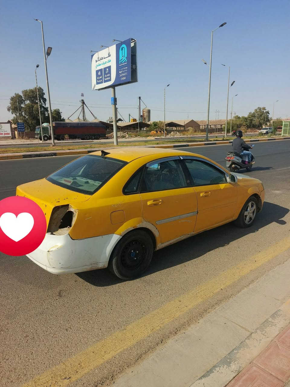 السلام عليكم فورنزا 2008 بس غراضها كله اوبترا من الدعاميه للدعاميه كير ومكينه بشرط تراي وين ميعجبك باتري جديد حداديه 70٪ راعيها شوكت متريد يحول السياره عليها غرامات 500 واكفه عل مشتري  مكاني الكوت معروضه ب35 وبيها مجال ***********
