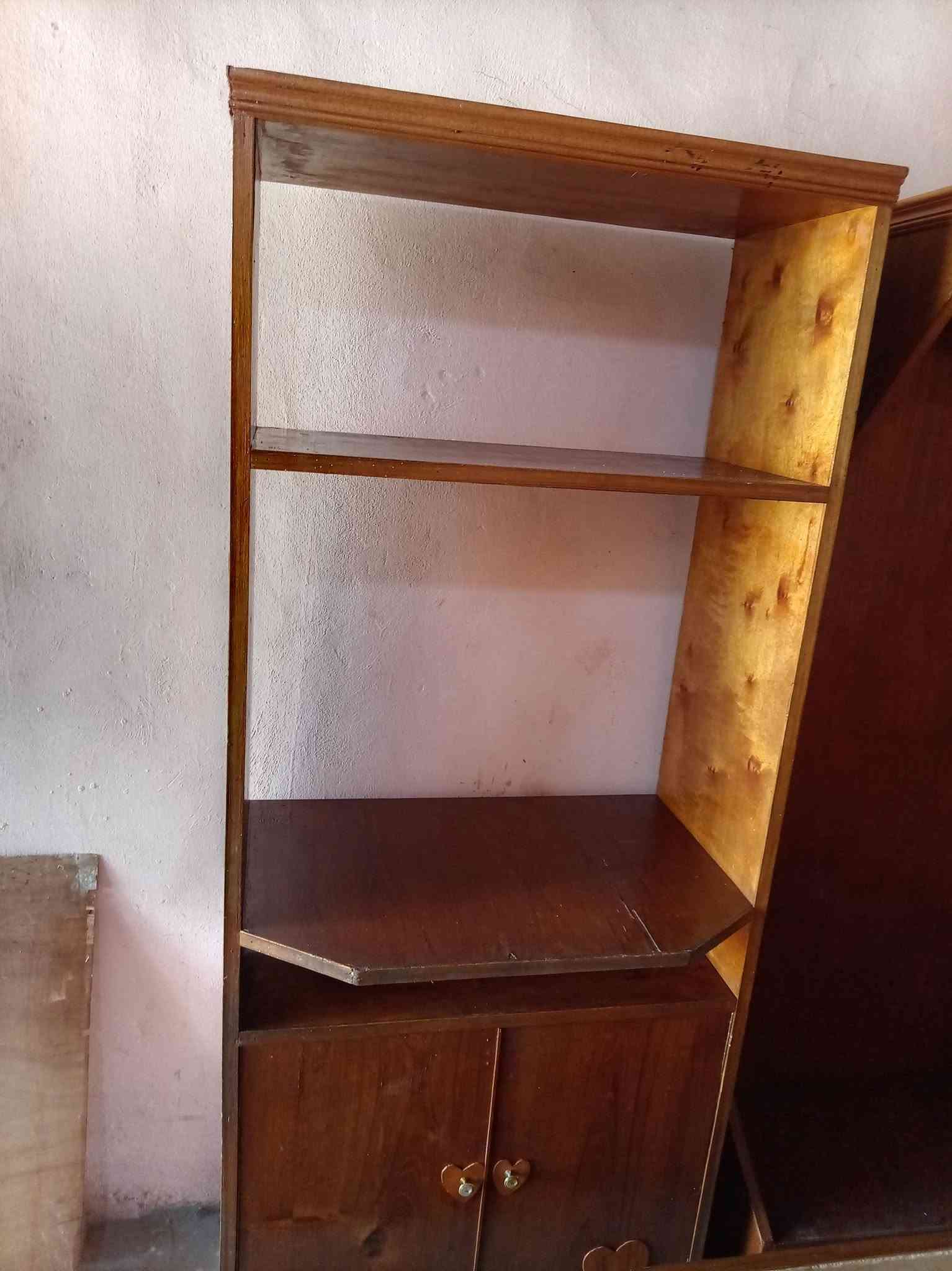 غرفه اخشاب • صغيرة • شهربان جسر عوني