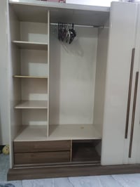 غرفه نوم للبيع نضيفه جدا السعر ٦٠٠للاستفسار واتساب ٠٧٧١٦٣٨٦٨٠٨