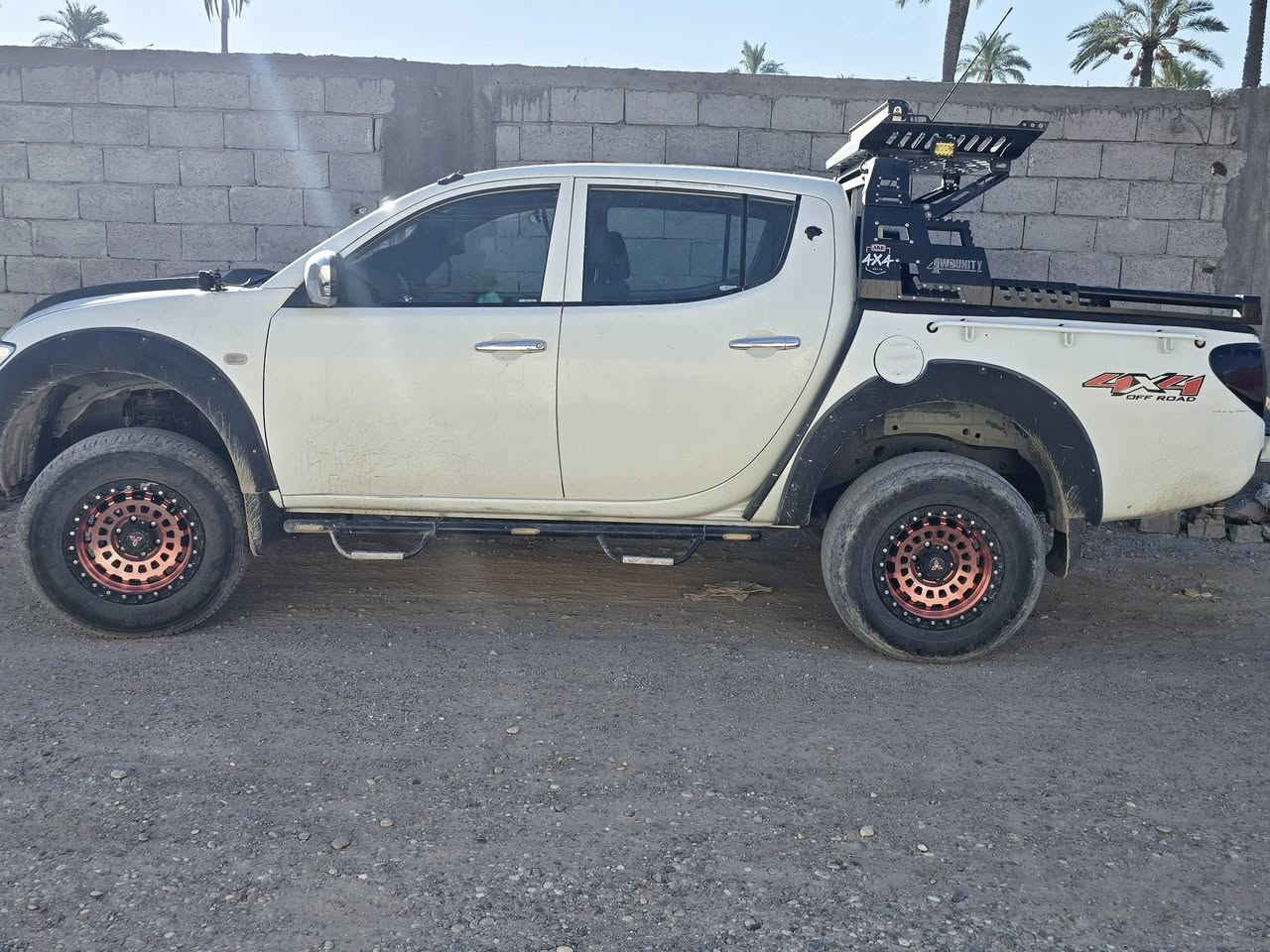 l200 ميتسوبيشي موديل 2011
مكفول مكينه كير اكسل بس طخه بالبدي جوه البك لايت حساس خلفي كامره خلفيه
ويل كب الويل الأصلي موجود
محجر ARB استرالي@
رقم بغداد

 لاستفسار *********** واتساب
