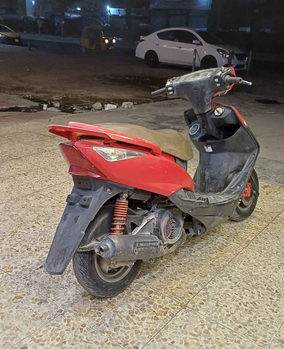 سلام عليكم للبيع ماكس ثعلب سرعته 140 بيه شلعه معدل سلف وهندر مكيته بلاديه السعر ٣٥٠ قفل قفل السكن طالبيه شراي يخابرني ***********
