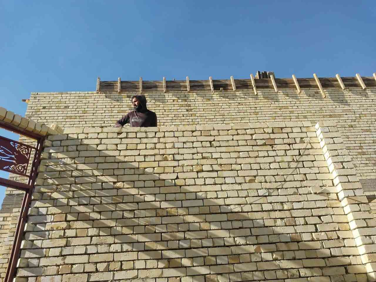خلفة بناء • كادر متكامل • درجة أولى