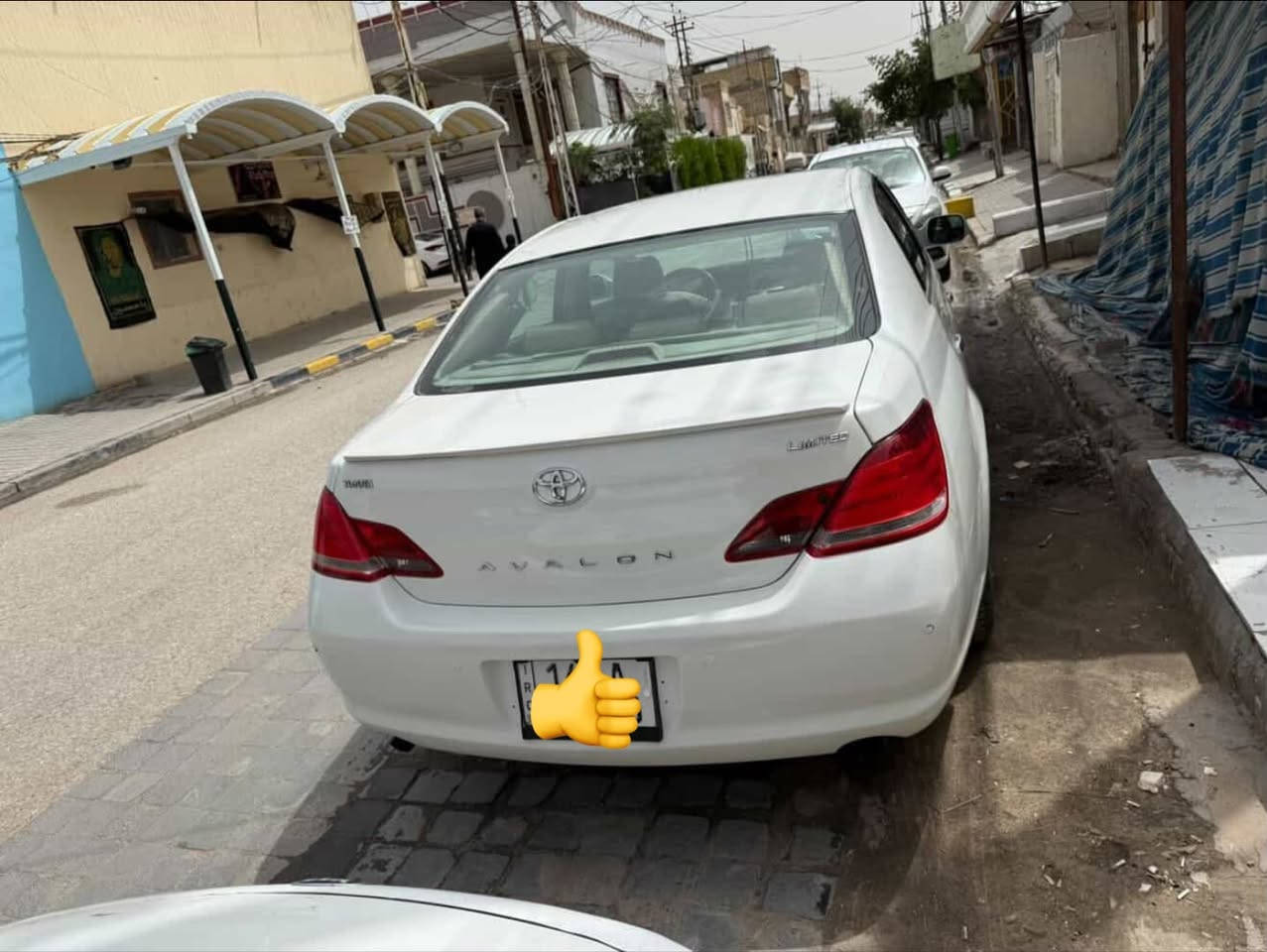 السلام عليكم
افالون ٢٠٠٨ خليجي
لمتد فول مواصفات 
٦ بصمات 
السيارة صبغ عام 
ماشيه ٢١٥ الف حقيقي 
مكينة وگير جدد 
صدر  امامي جديد 
صدر خلفي عايز بس دبلات 
تخم تاير جديد
باتري جديد 
رقم بصرة  مشروع وطني 
السيارة بسمي ومكانها النجف 
السعر ١١٥ ورقة 
***********
