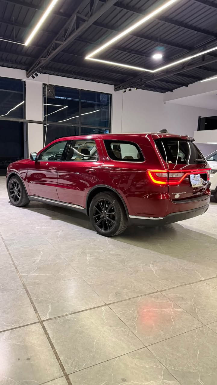 السلام عليكم
دورنكو sxt موديل2019 
ماشيه 165 الف كيلو 
صبغ ربع بنيد وجاملغ وقطعتين كلير امريكا 
السياره جاهزه مكينه كير حداديه شاصي تبريد دواخل كلها مكفوله 
السعر 172 بيها مجال قليل 
***********
