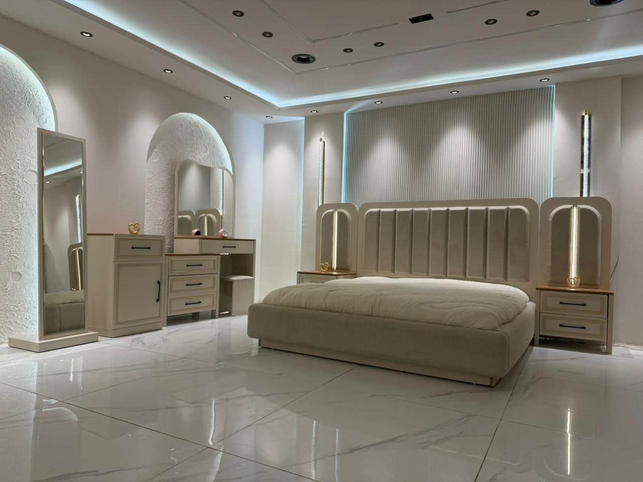 موديل      الصوفيا

9 قطع         سرير مخزن

ضهر بلوك بالكامل 

شغل ممتاز    👌 

1650
75 شد ونقل
***********
***********
