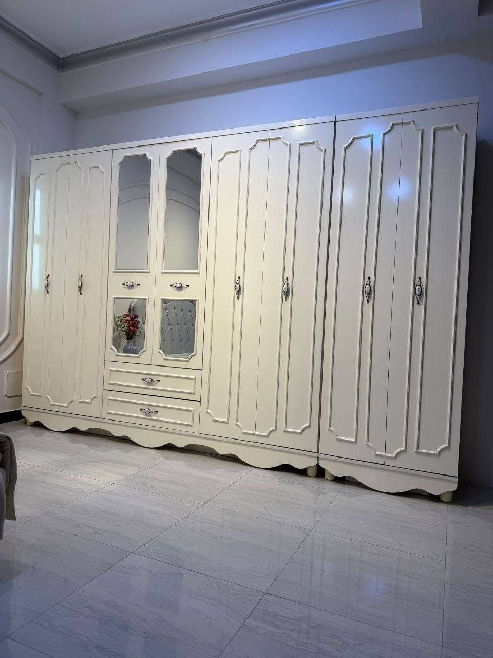 غرفة جديدة للبيع قطع اخيرة🌷 
السعر مليونين مع النقل والشد اي استفسار دزولي طلب صداقة واني اتواصل وياكم او على الرقم ***********🌸
