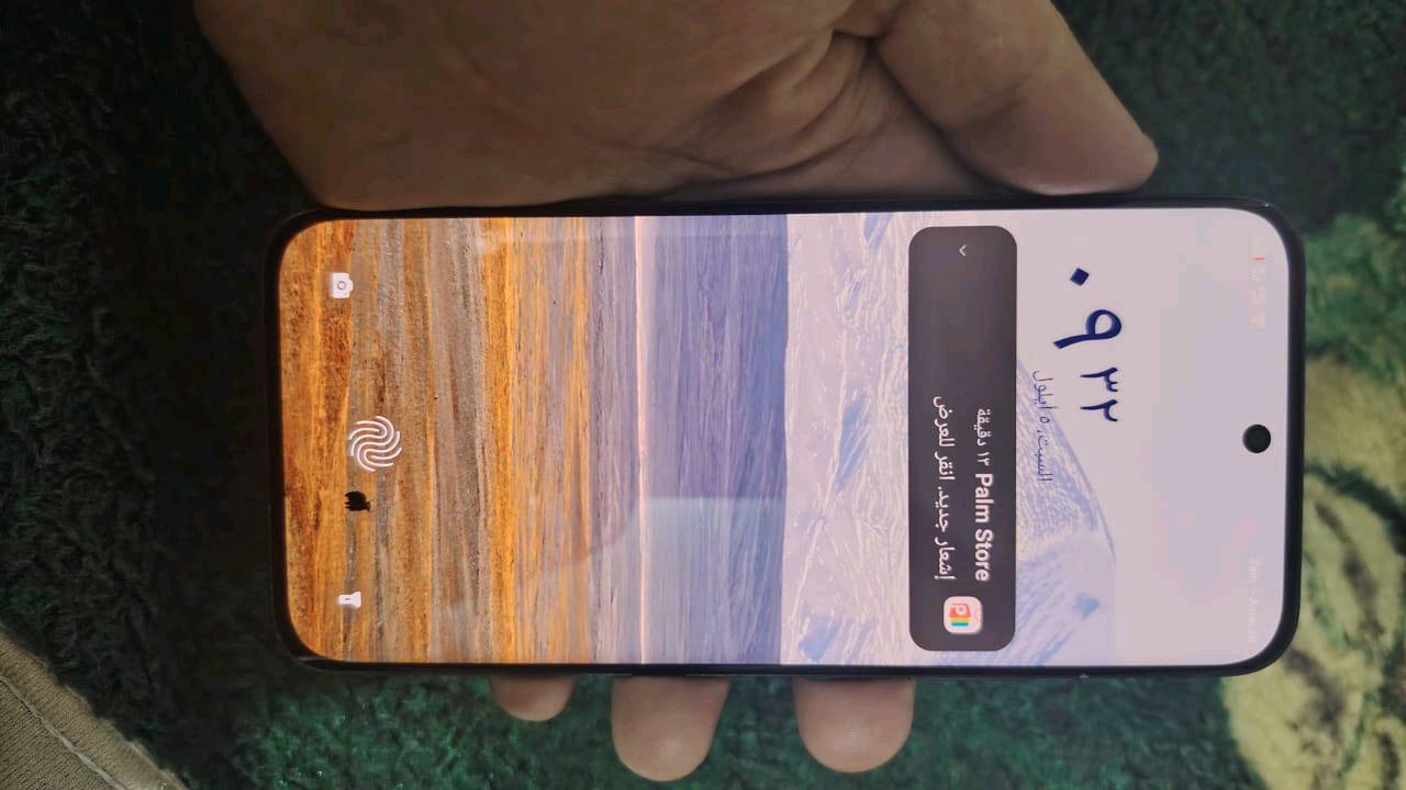 السلام عليكم
للبيع او مراس +Infinix Hot 60 Pro انفنكس هوت60 برو بلس

ذاكرة 256 عشوائية  8+8 
التصميم والوزن: يتميز الجهاز بأنه فائق النحافة بسُمك 5.95 ملم فقط، ويزن 155 غراماً.
الشاشة: شاشة منحنية الأطراف من نوع AMOLED بحجم 6.78 إنش، وبدقة عالية 1.5K، مع معدل تحديث سلس جداً يصل إلى 144 هرتز.
المعالج والأداء: يعمل بمعالج MediaTek Helio G200 بدقة تصنيع 6 نانومتر، لتقديم أداء ممتاز وموفر للطاقة  FPS 60 اطار في الثانية حقيقي +جير سكوب حقيقي  
الذاكرة والتخزين: يأتي بنسخة أساسية بسعة تخزين 256 جيجابايت مع ذاكرة عشوائية (رام) 8 جيجابايت (ويمكن توسيعها افتراضياً). لتصل الى 16 جيجا 8+8 
الكاميرا الخلفية: كاميرا أساسية بدقة 50 ميجابكسل بمستشعر سوني المميز Sony IMX882 للقطات واضحة.
البطارية والشحن: بطارية ضخمة بسعة 5160 مللي أمبير تدعم الشحن السريع بقدرة 45 واط
 مستخدم نضيف جدا ماكو فرق بينه وبين الجديد   استخدام قليل رايدة ب 250 ق

ملاحظه سعر الجديد بالسوك 325 - 330 ألف 
***********  واتساب - بغداد -العامرية
