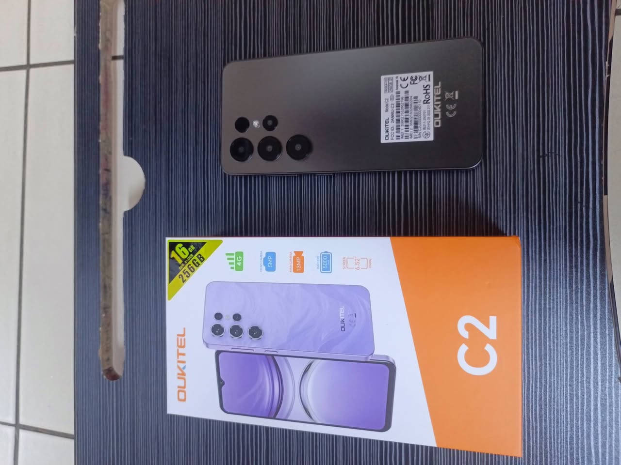 السلام عليكم
موبايل OUKTEL C2 
المساحه 256GB
المساحه العشوائية (RAM) 12+4 GB
المعالج Unisoc T310
البطارية 5000mAh
المبايل مستخدم فقط اسبوعين 
+ يجي وياه كل ملحقاته + لزكه شاشه 
السعر 170 وبيه مجال 
الرقم ***********
