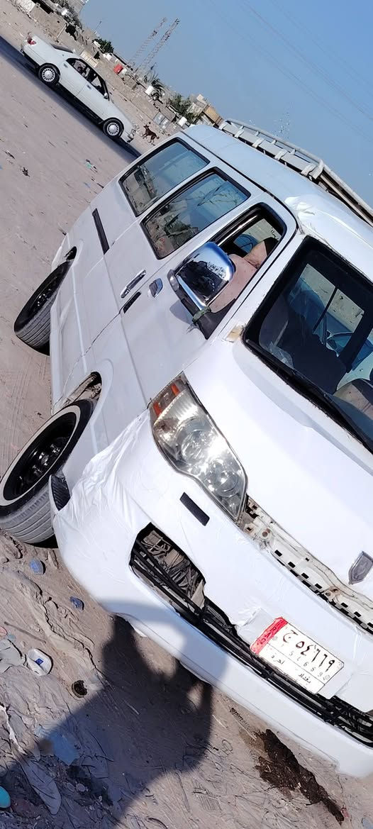 سلام عليكم جنبي ناصي
السياره جاهزه من كلشي توه كلش توه بادي بيه خيط بخار تخم تاير حداديه كهربايات كشنات لايتات زنون السياره ما ناقصه برغي السياره بيه وكاله عامه مطلقه عد واحد بنجف بس اني ابيعه مصلاويه هيئه وغرامات مصفره كشنات جدد كلشي ما ناقصه السعر 39وبيه مجال قليل مكانه بصره الشراي يتصل ***********هذا تصال ***********هذا واتساب
