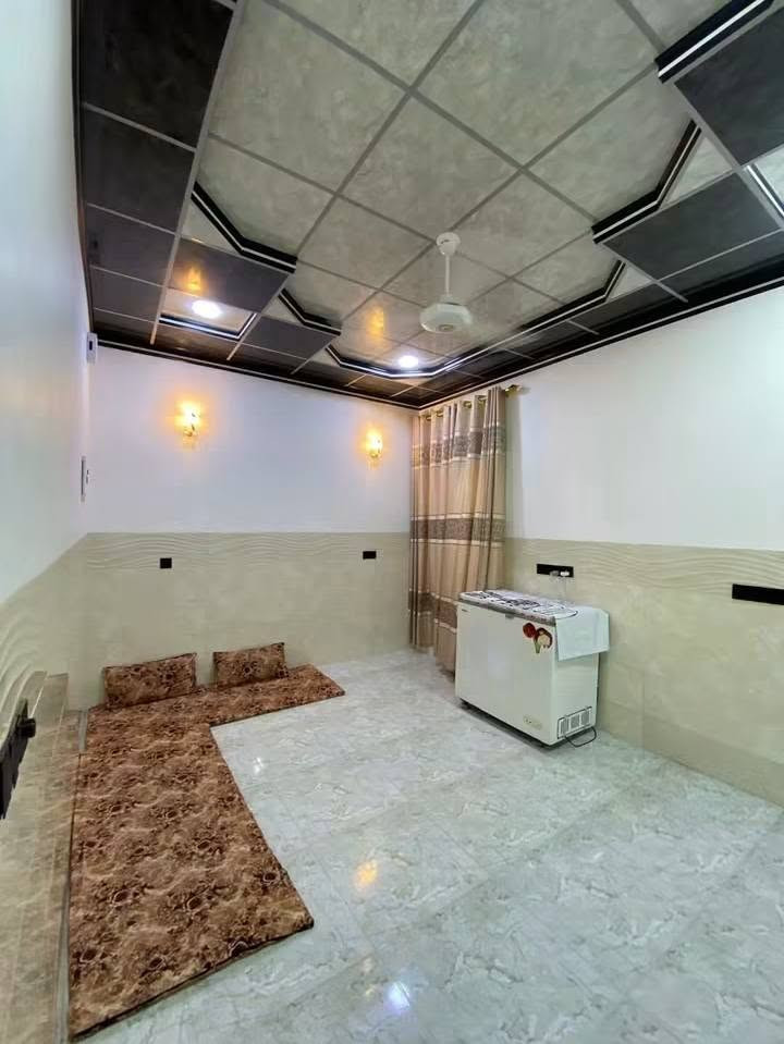 🏠 للبيع | دار سكني – حي السماح التسعين
📐 المساحة: 100م² | طابق واحد
📜 ملك صرف – طابو الزهور | شرط الوكالة والتحويل
🛏️ غرفة نوم + هول + استقبال + صحيات + مطبخ + كراج + بيتونة + سطح
📍 الموقع: الموصل – الجانب الأيسر – حي السماح التسعين
🔹 خدمات كاملة | قريب من شارع 100 الرئيسي

📞 للتواصل:*********** ***********🏠 للبيع | دار سكني – حي السماح التسعين
