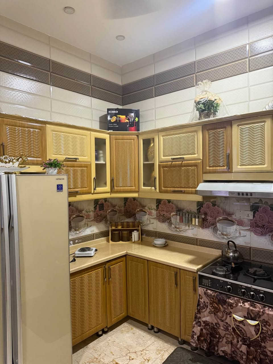 بيت مساحته 100متر ركن مربع طابقين بناء حديث في الحي الجامعي للاتصال *********** عمارة, ميسان
