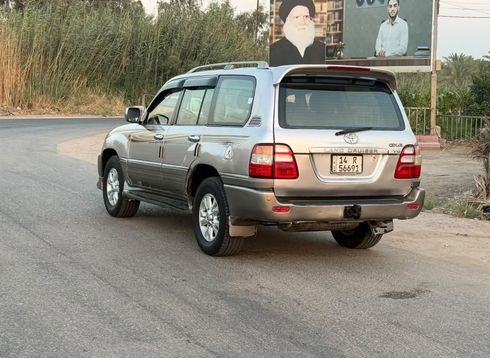 *يا الله*
*للبيع أو مراوس*
*تويوتا لاندكروزر 2001 - 8 سلندر*

*المواصفات فول:*
- *المكينة:* 8 سلندر مكينة لكزز
- *الكير + المكينة + الحدادة + التخم تاير:* جاهزة شرط
- *التبريد:* ثلج قطعتين
- *الداخل:* مخمل + شاشة + ألو كير + فتحة + جكات
- *الرقم:* بصراوي بأسمي
- *مواصفات:* فول

*حالة السيارة:*
- مصبوغة عام جمالية
- بيها بعض الأماكن معجون
- سيارة جاهزة مابيها نقص

*السعر:* 99

*المكان:* بابل - الحلة - أبو غرق
 رقمي ***********
